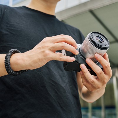 SmallRig 5433 Leather Half Case Kit for Canon EOS R50 V - Black ประกันศูนย์ไทย